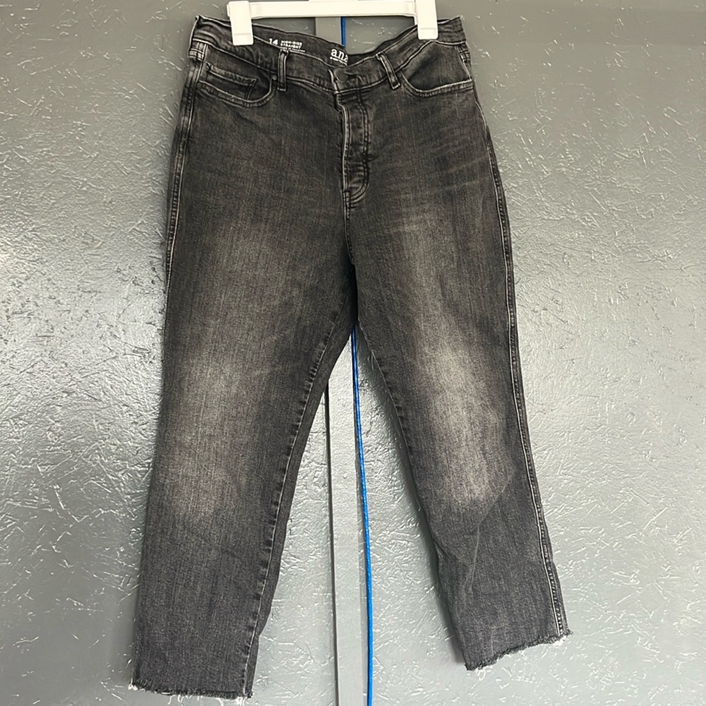 a.n.a. Women’s High-Rise Straight jeans size 14